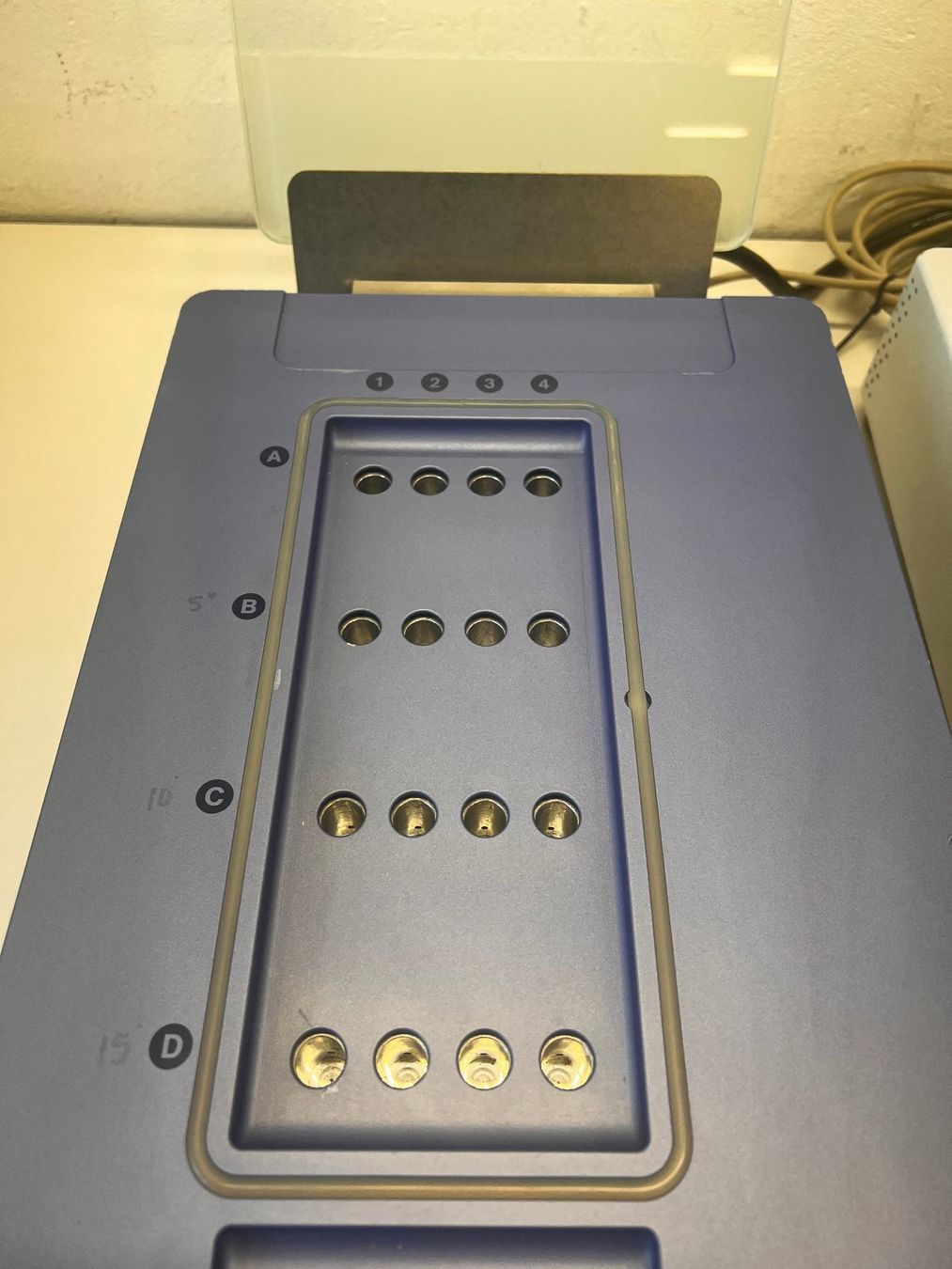 Accessori da laboratorio: Avantium Technologies Benchtop Crystallization System – Usato da Niederdorf venduto da LeptonAG_Labor 6