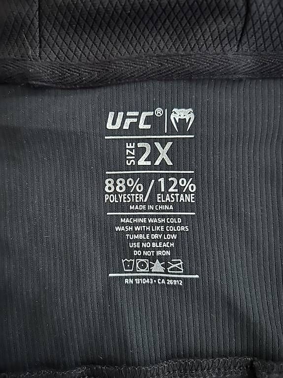 Giacche: UFC x Venum Trainer Jacke XXL – Usato da Grüt (Gossau ZH) venduto da Nevio-Weiss 3