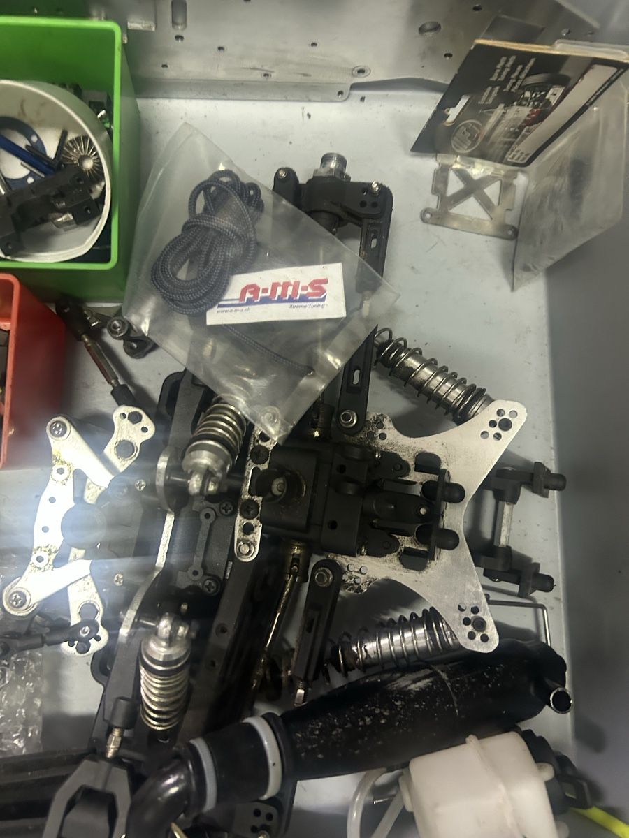 Kyosho Modellismo RC: Rc Benziner Nitro Auto Reely und Kyosho – Difettoso da Oberurnen venduto da Black_Jack_2.4 5