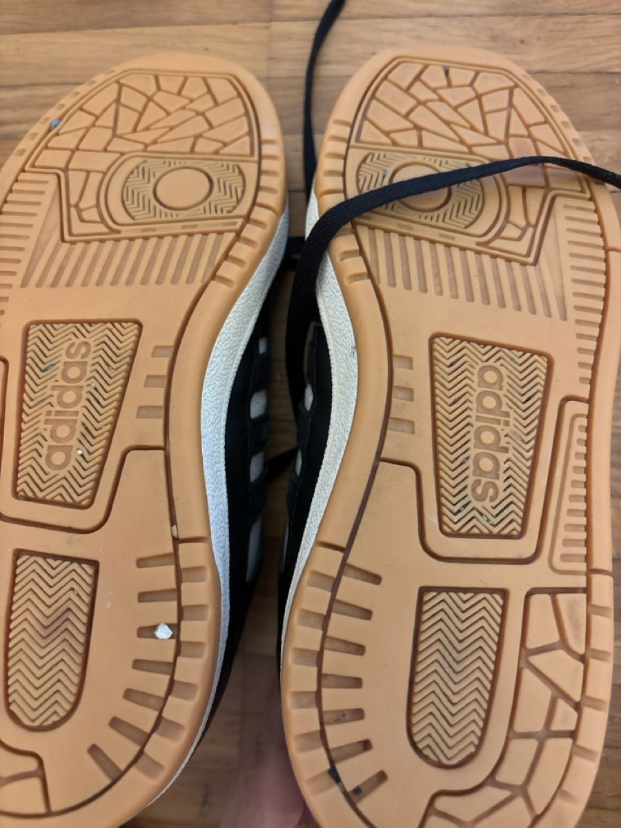 Adidas Herrenschuhe: Adidas Schuhe Grösse 36 – Gebraucht aus Buchs ZH von els_mgj9 3