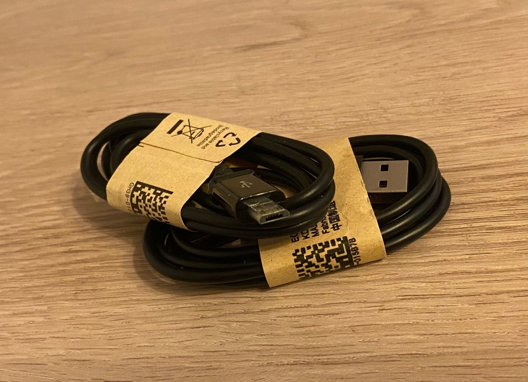Câbles: 2 x Micro USB Ladekabel – Neuf (Voir description) à St. Gallen par MoMaMu12