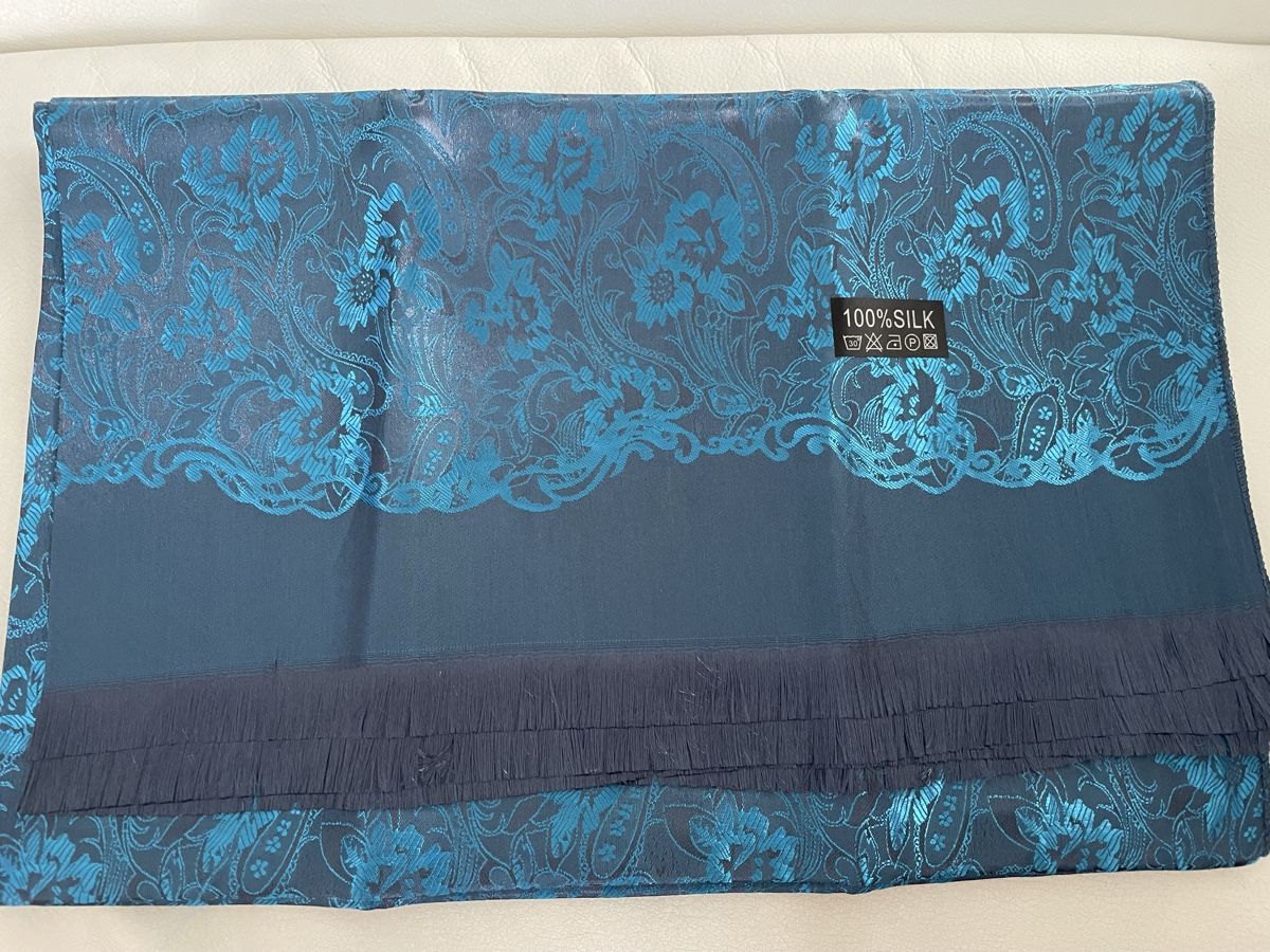 Foulards, Tücher & Schals: Seiden Schal 100% Seide originalverpackt – Neu und originalverpackt aus Rüti ZH von kar_xx9l 2