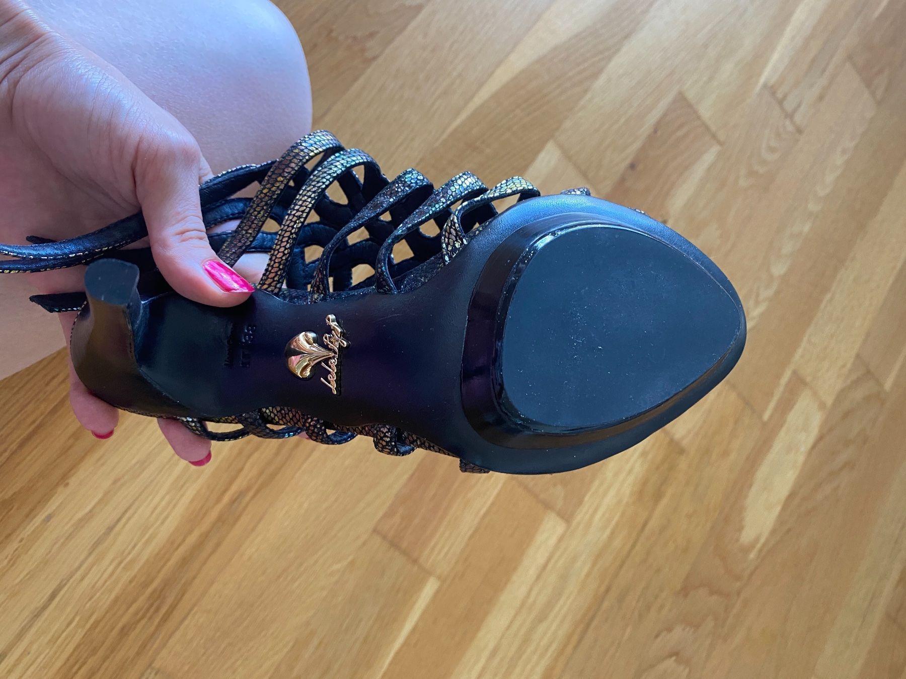 Damenschuhe: Ungetragene Lele Pyp Sandalen – Neu und originalverpackt aus Schmiedrued von visagistinalisha 4