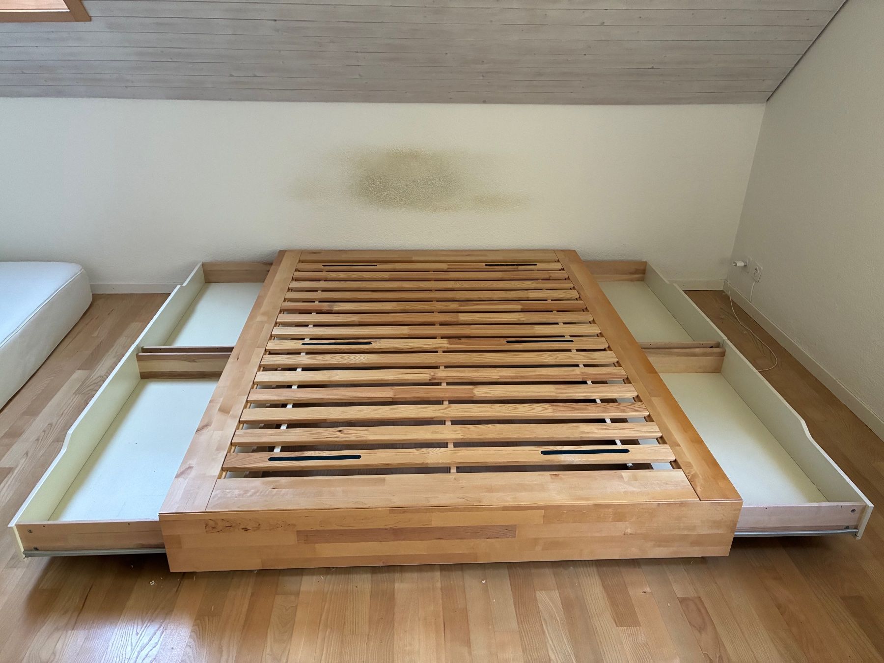 Ikea Betten: Ikea Malm Bettgestell mit Schubladen 160x200cm – Gebraucht aus Oberengstringen von Massimo_Villani 6