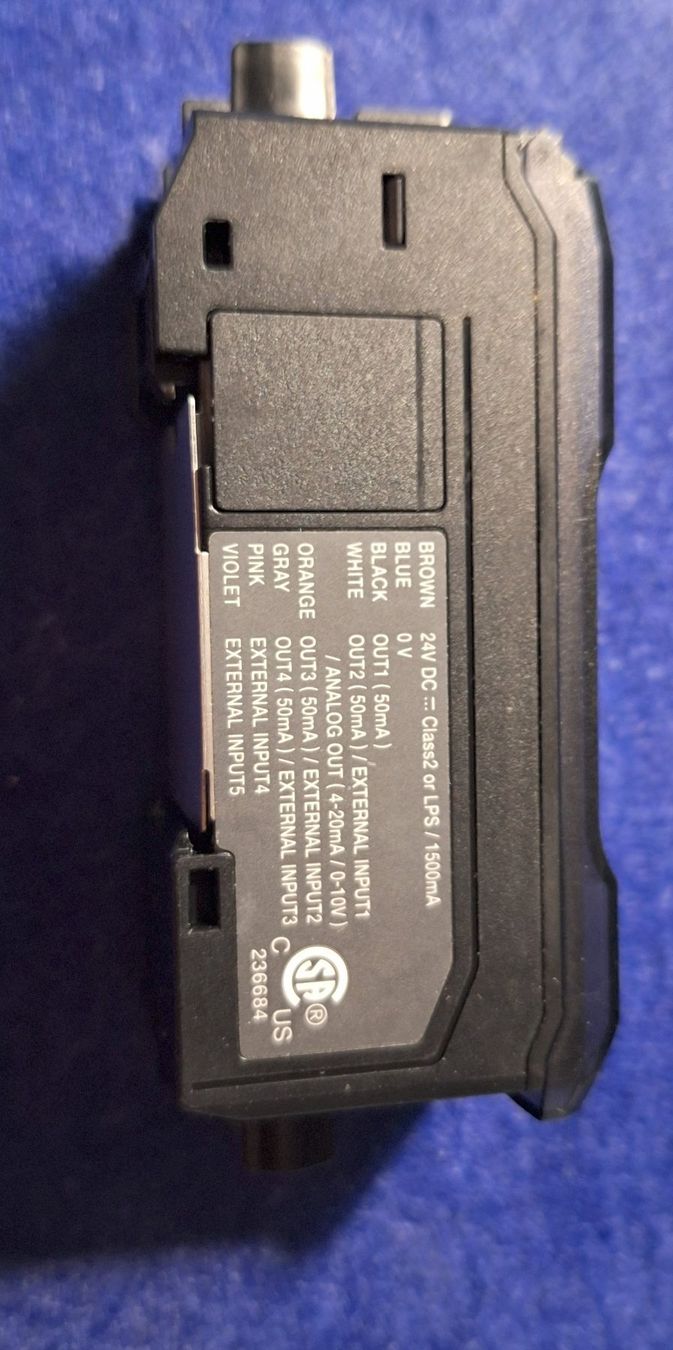 Elektronikbauteile: contrôleur multi-capteurs Keyence MU-N11 – Gebraucht aus Bussy FR von 023 8