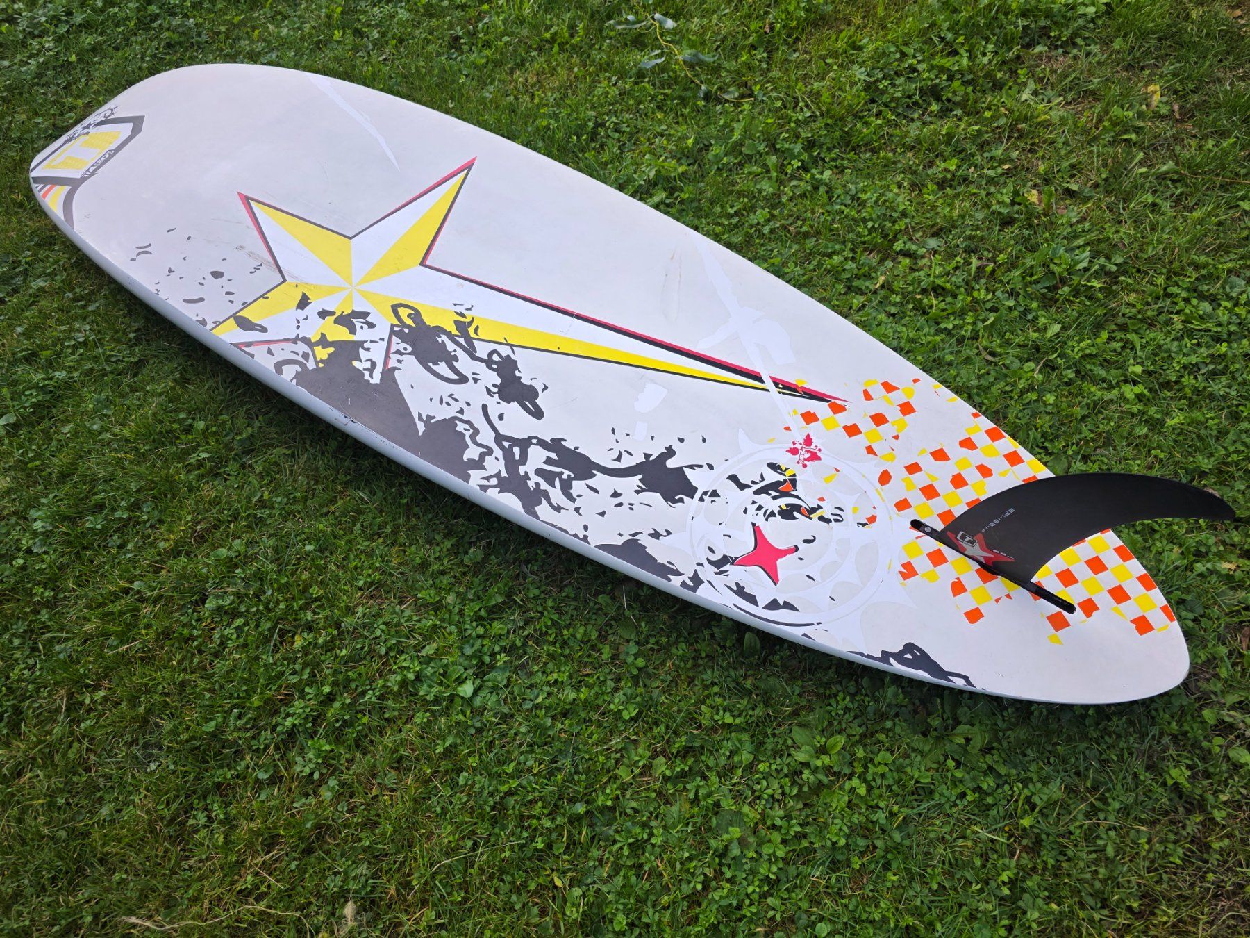 Planches de surf: Windsurfboard Tabou Pocket Team Edition 80 l – D'occasion à Buchs SG par swisssurfer007 1