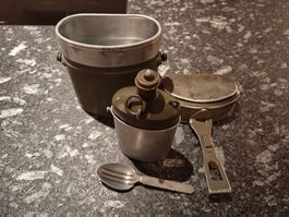 Schweizer Armee Kochgeschirr mit Feldflasche Set