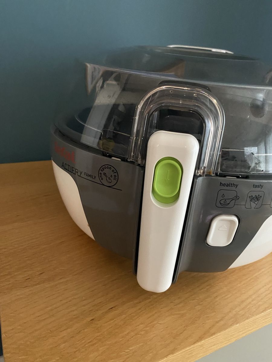 Elettrodomestici da cucina: Friteuse à air ActiFry Tefal / Heissluftfritteuse / Airfryer – Usato da Lausanne venduto da Vracorama 1