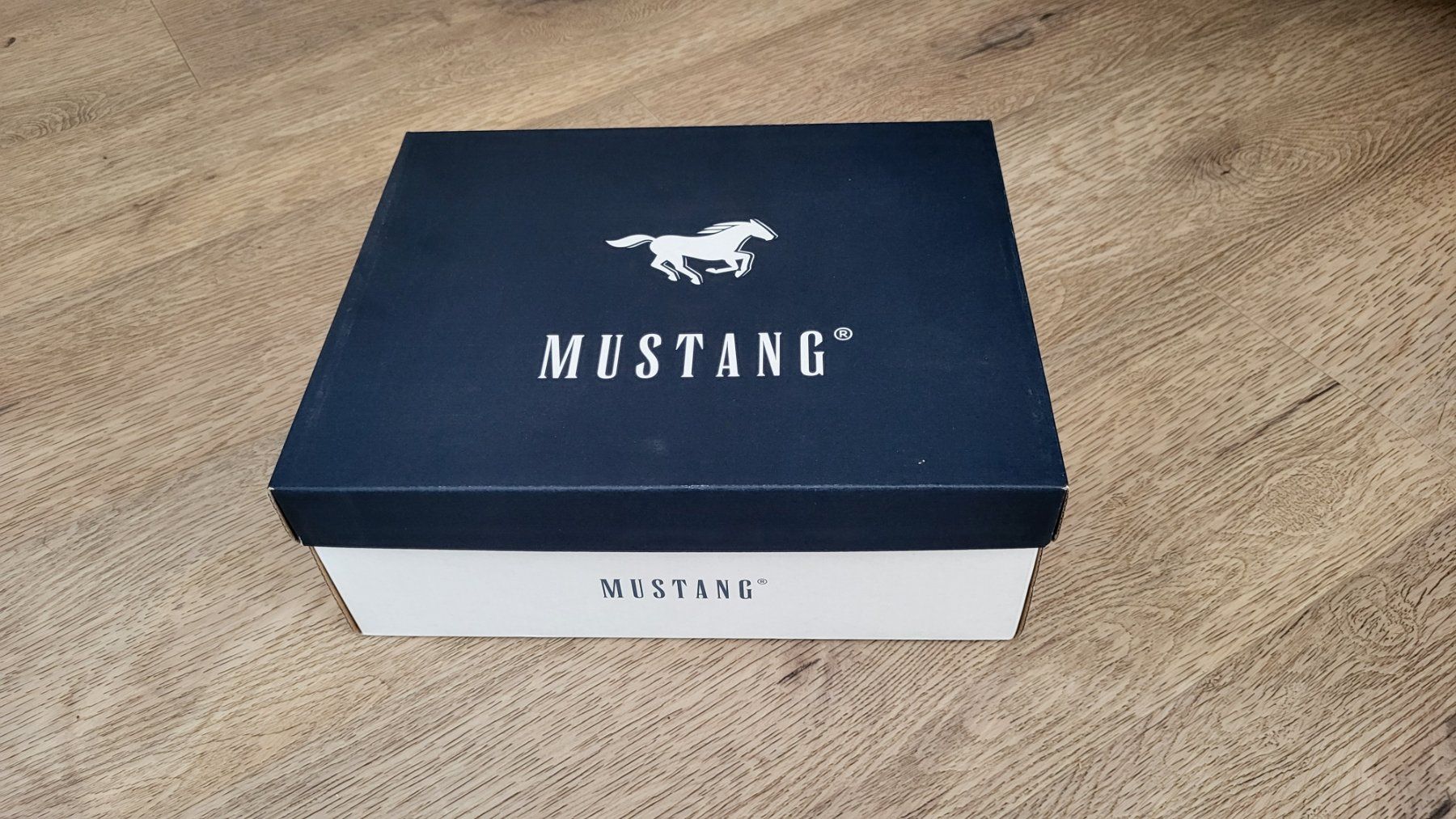 Mustang Scarpe da donna: Baskets chaudes blanches Mustang fourrées 40 comme neuves – Nuovo (secondo la descrizione) da Trélex venduto da emm_rz7g 9