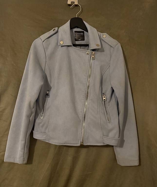 Jacken: Bikerjacke Hellblau (Wildleder-Optik) – Neu und originalverpackt aus Oberurnen von buesraak