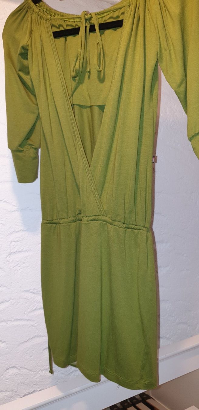 Vestiti: Kleid gr 36 – Usato da Gwatt (Thun) venduto da Letzte-Chance-III