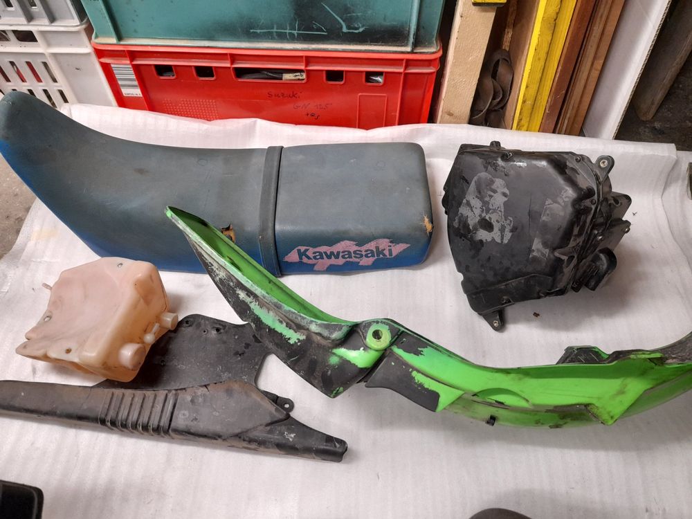 Kawasaki KMX 125 lot de pièces, teile, ersatzteile (Gebraucht) in Fey ...