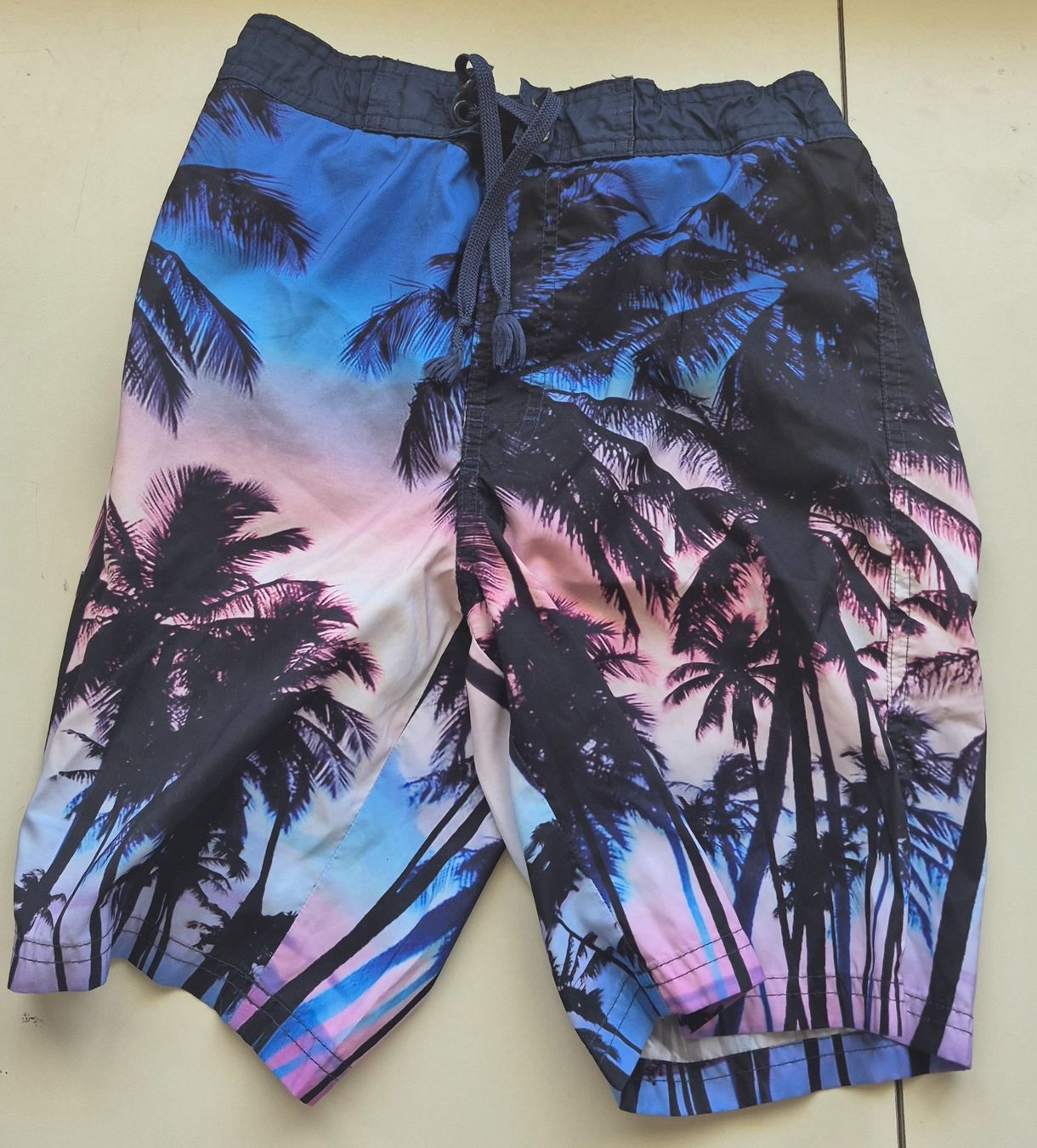 H&M Pantaloni: Badehose 146 – Usato da Scuol venduto da Niculaus