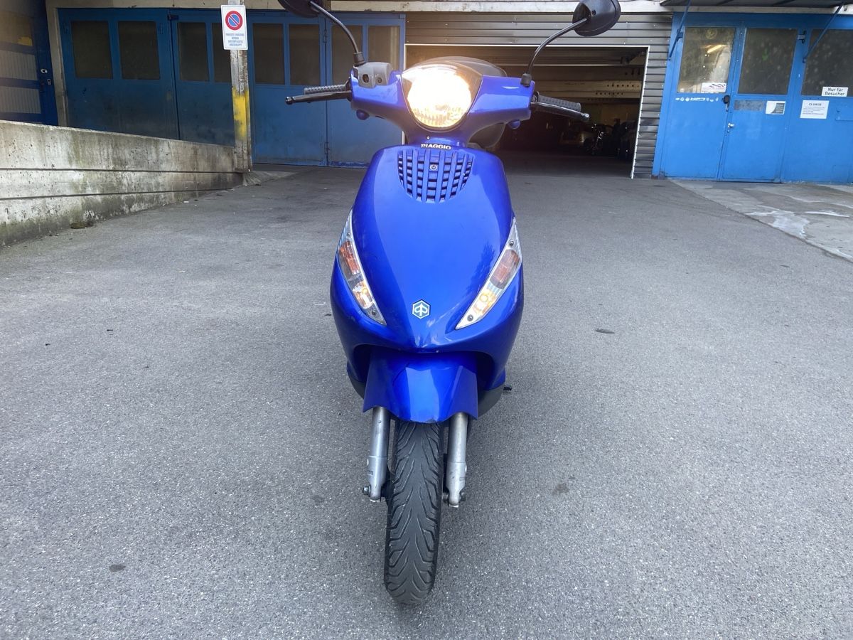 Piaggio Scooters: Piaggio zip 50 4T mit 6300 km – D'occasion à Frauenfeld par lodola1961 8