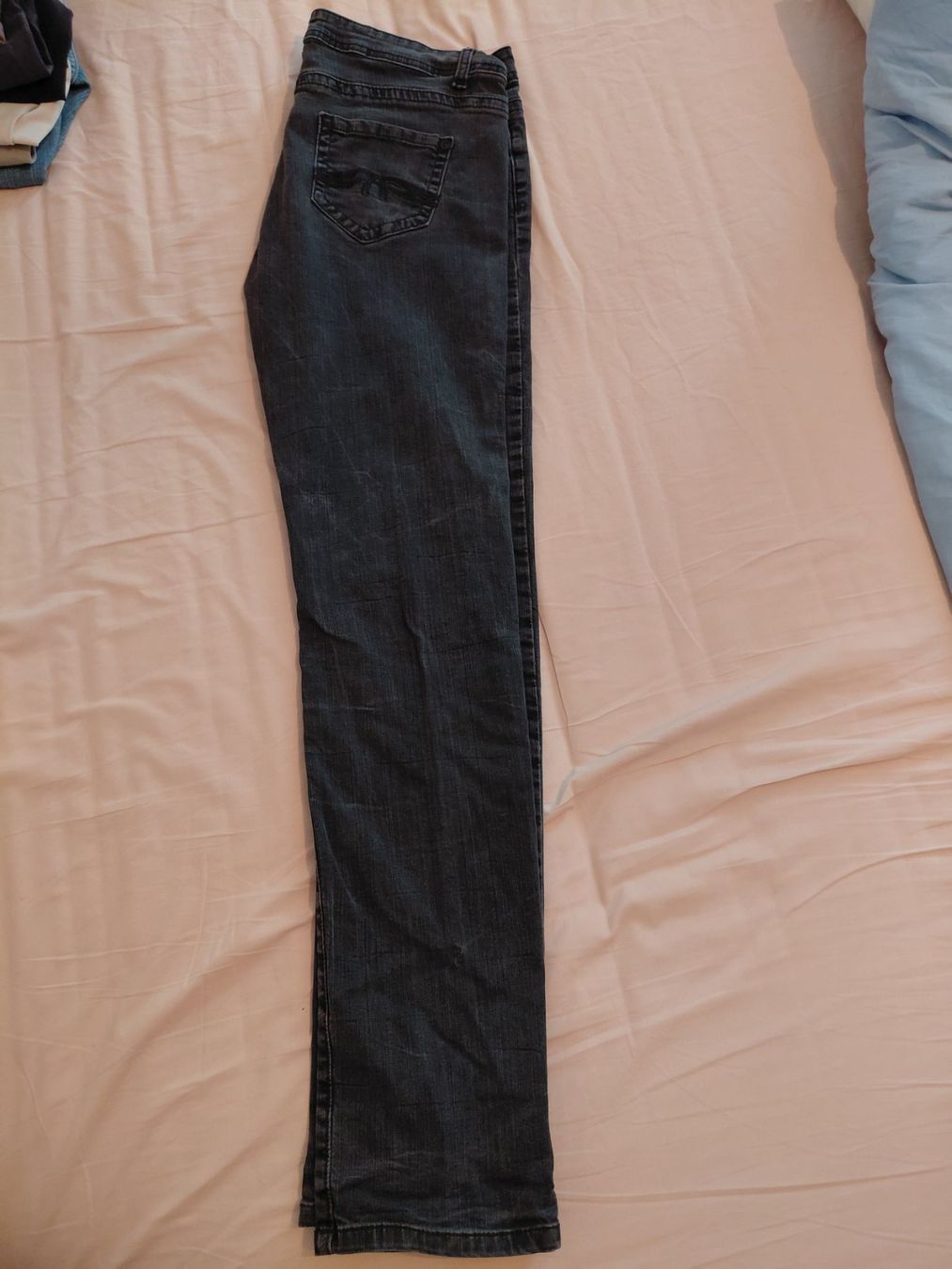 Yes Or No Jeans: Jeans in schwarz Gr.40 – Usato da Seftigen venduto da man_tr96 1
