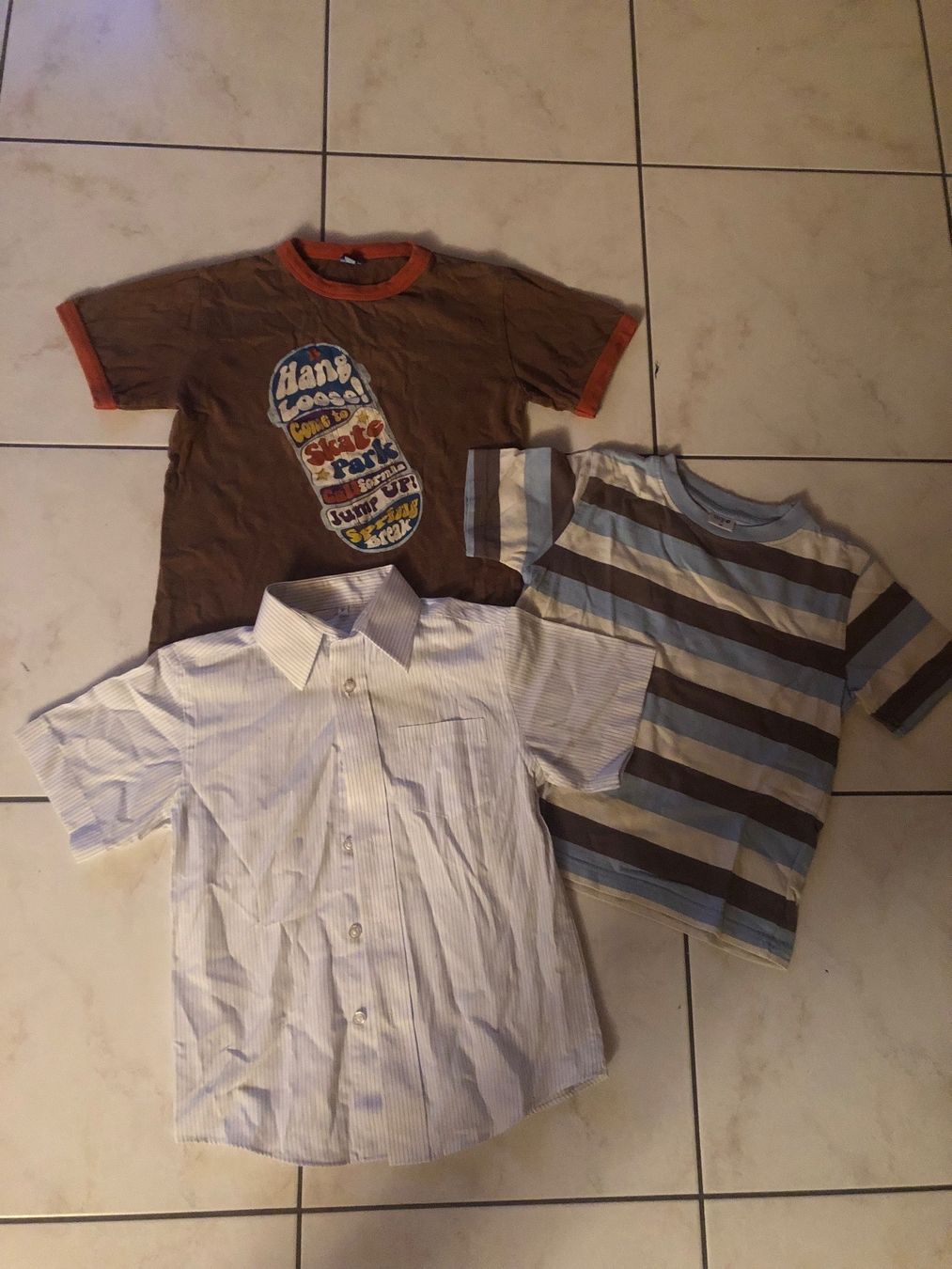 Camicie, T-shirt & Polo: Oberteile Jungs, 3 Stk., Gr. 110 – Usato da Hallwil venduto da Zoeizy