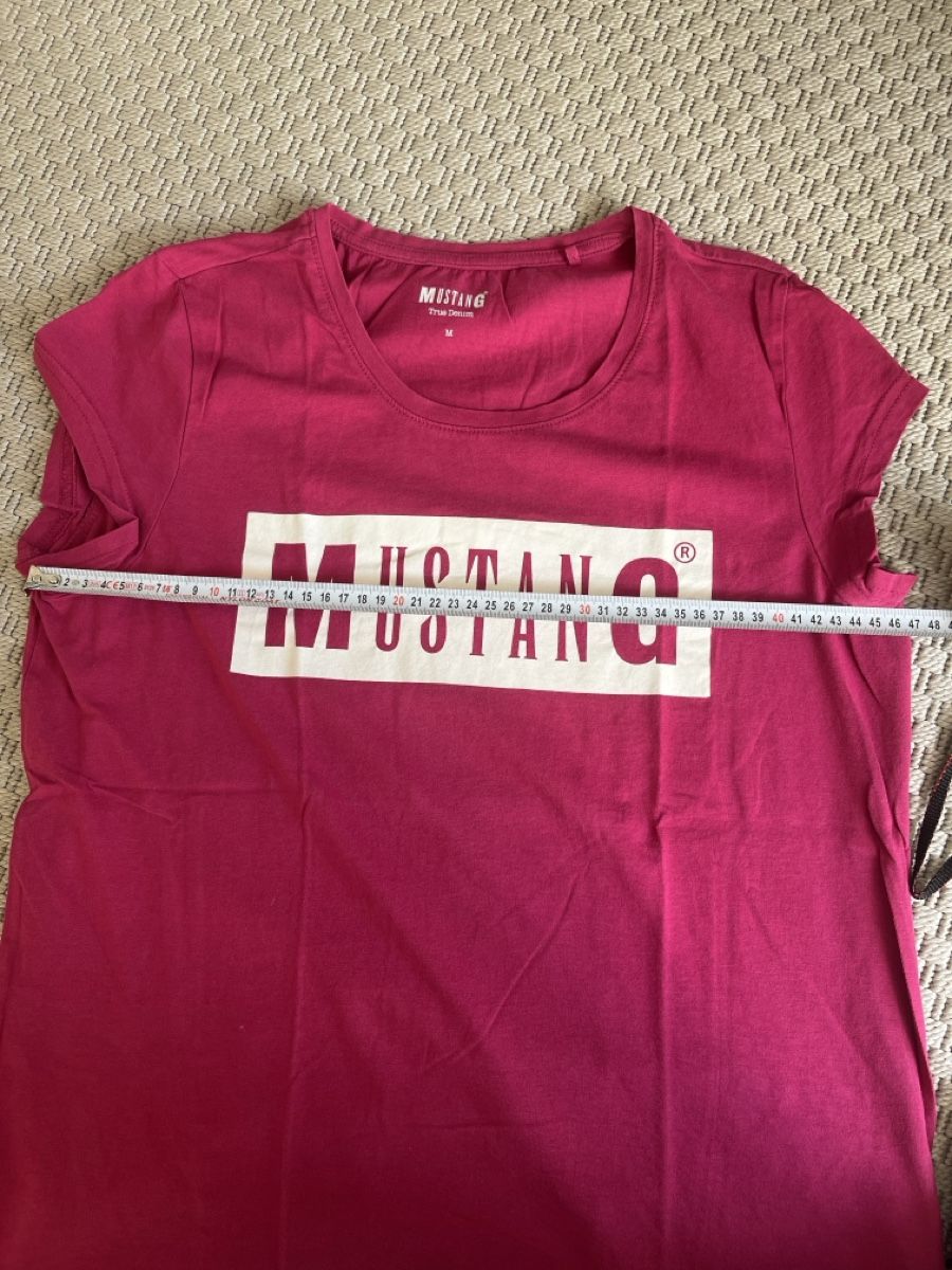 T-shirt: Mustang T-Shirt, Himbeere, M – Usato da Solothurn venduto da Bobesch08 3