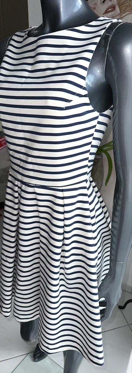 Zara Kleider: ZARA KLEID GR. XS neuwertig – Neu (gemäss Beschreibung) aus Unteraegeri von MH203 5