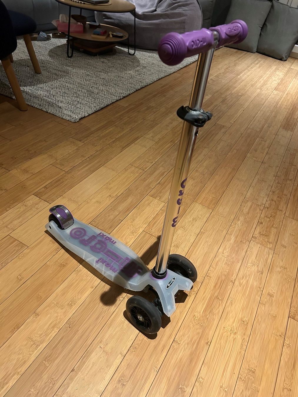 Micro Kickboard: Maxi Micor Deluxe Glow LED – Neu (gemäss Beschreibung) aus Mont-sur-Rolle von tomaso_3
