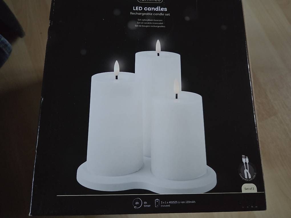 Candele: 3 LED Blockkerzen Wiederaufladbar – Usato da Kaltbrunn venduto da Resli