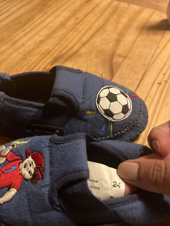 Nanga Hausschuhe Fussball Gr. 24 4