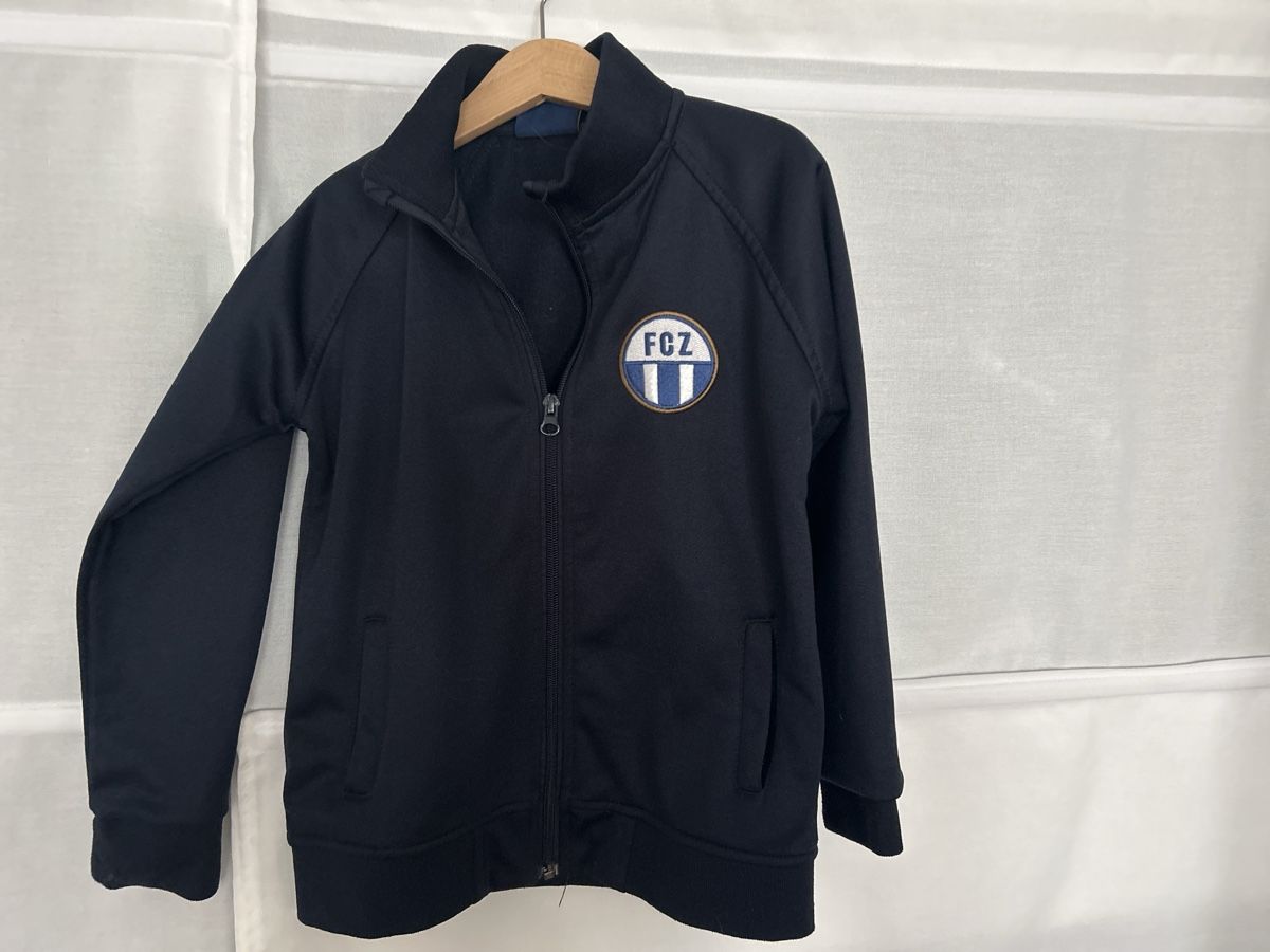 FCZ Jacken & Mäntel: FCZ kinderjacke 122/128 – Gebraucht aus Zürich von leo_m7wh