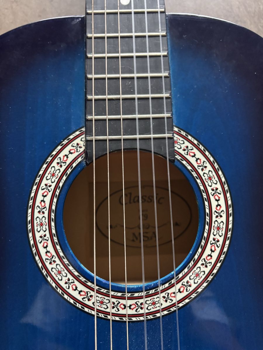 Strumenti musicali: Guitare classique 3/4 – Nuovo (secondo la descrizione) da Corpataux venduto da seniz 1