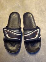 Chaussures de plage - de bain grandeur 44 marque Fila
