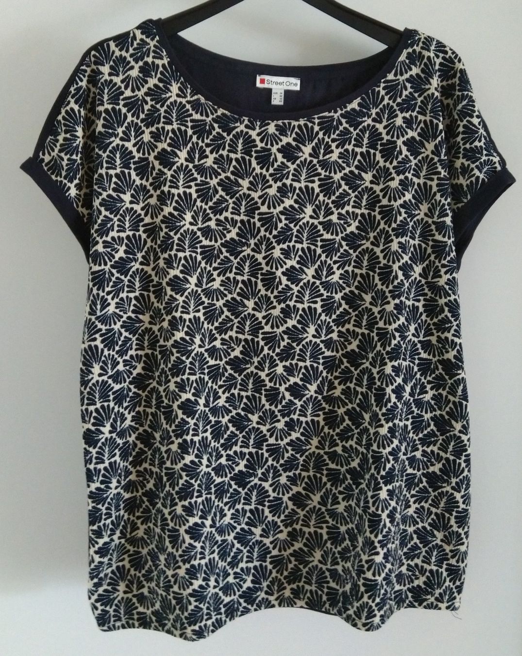 T-shirt: T-Shirt Streetone – Nuovo (secondo la descrizione) da Bülach venduto da Thamar23