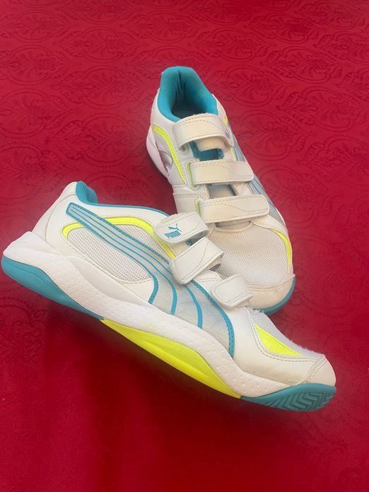 Puma Schuhe für Mädchen: Mädchen Puma Sneaker 35.5 – Neu (gemäss Beschreibung) aus Bergdietikon von antovale 1