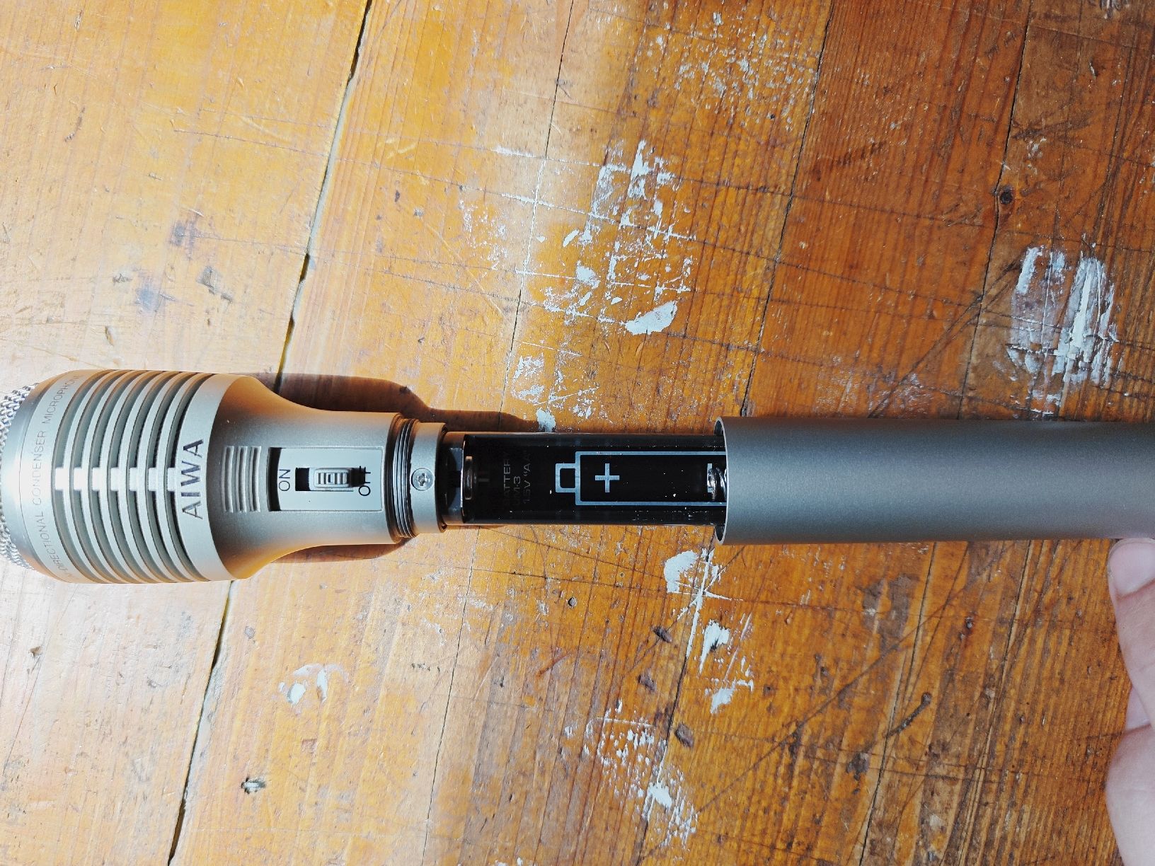 Aiwa Microfoni: AIWA Uni-directional Condenser Microphone mit Kabel – Usato da Oberkulm venduto da Ken_6bmj 9