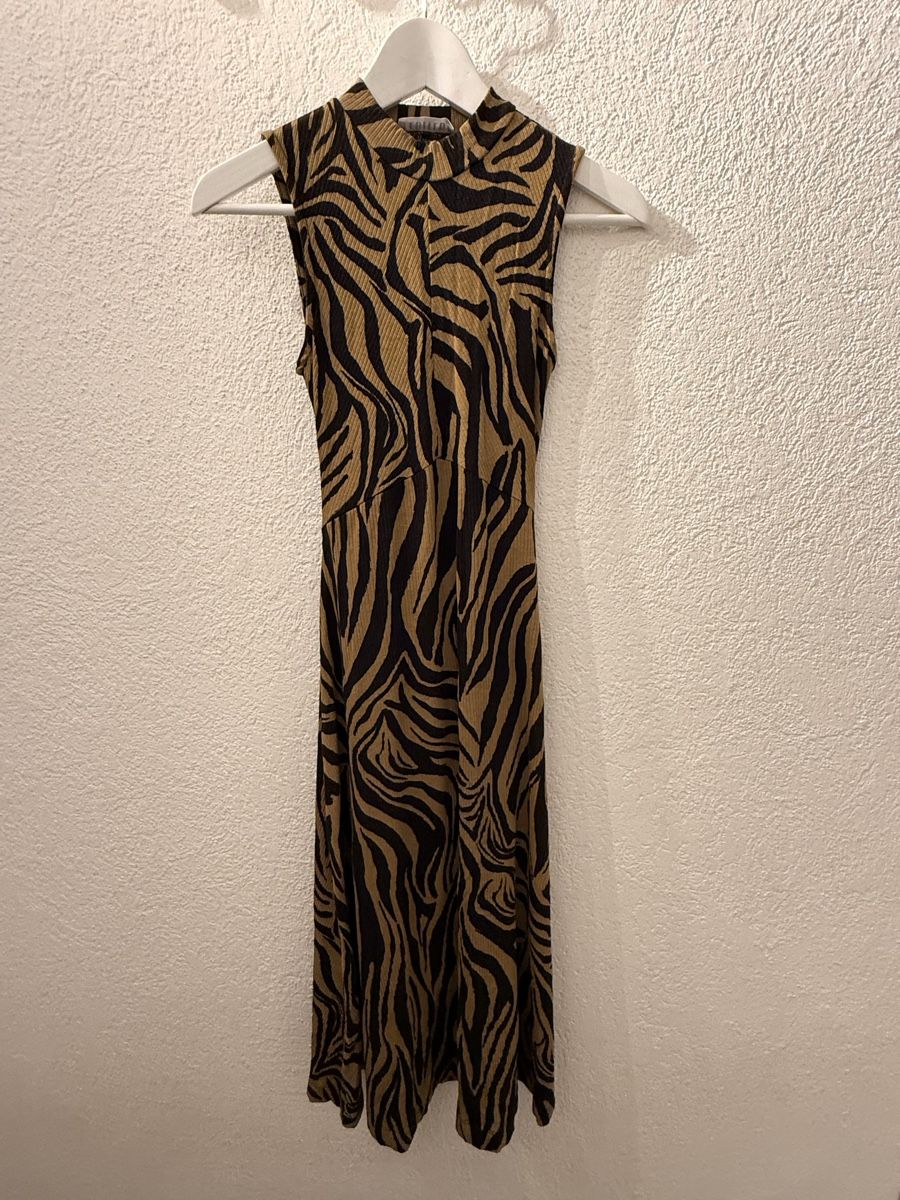 Robes: Kleid EDITED Zebra Muster Grösse M neu – D'occasion à Wallbach par Stefanie81