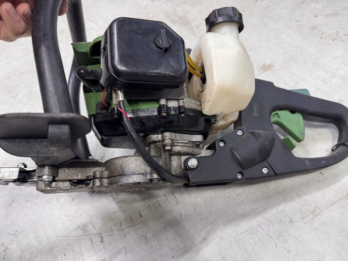 Tutte le macchine: Heckenschere benzin okay 2t – Usato da Künten venduto da tot_bw26 2