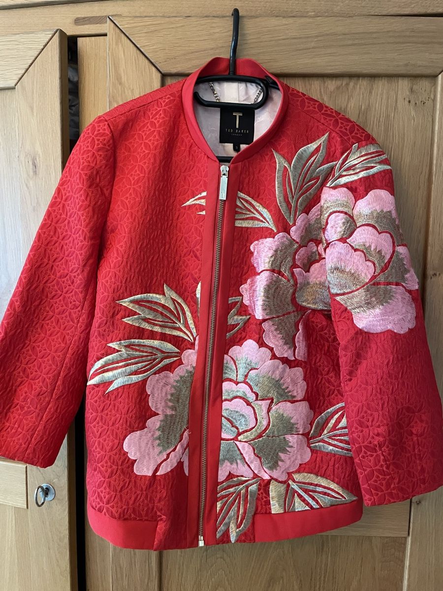Giacche: Ted Baker jacket with embroidered flowers – Nuovo (secondo la descrizione) da Zürich venduto da sar_7hht