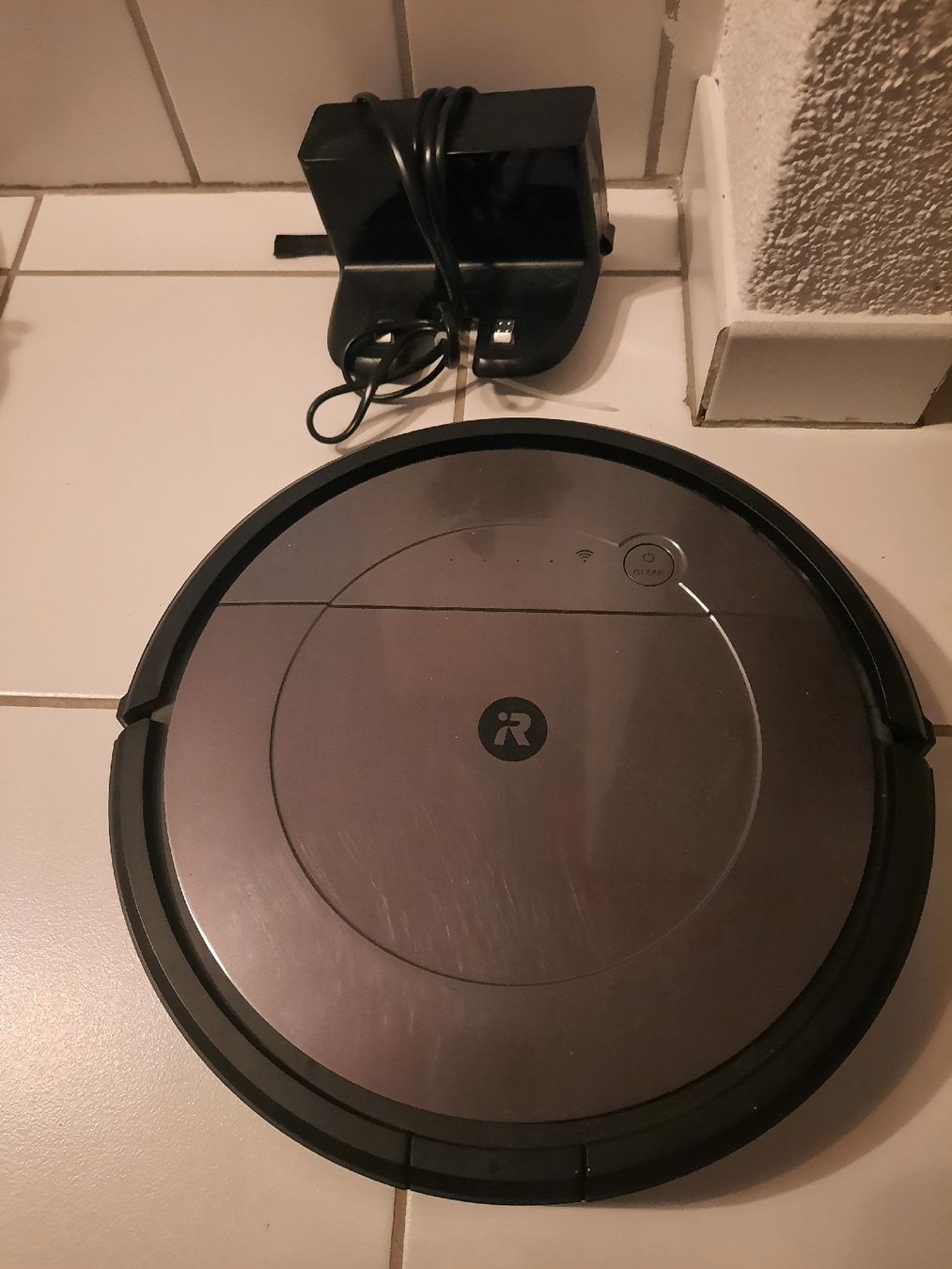 Irobot Staubsauger & Zubehör: Roomba – Defekt aus Rüti ZH von 11120