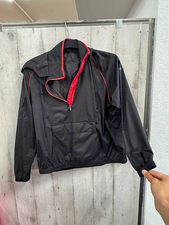 Daily Sports Damen Windbreaker Gr. S Schwarz Rot KapuzeJacke