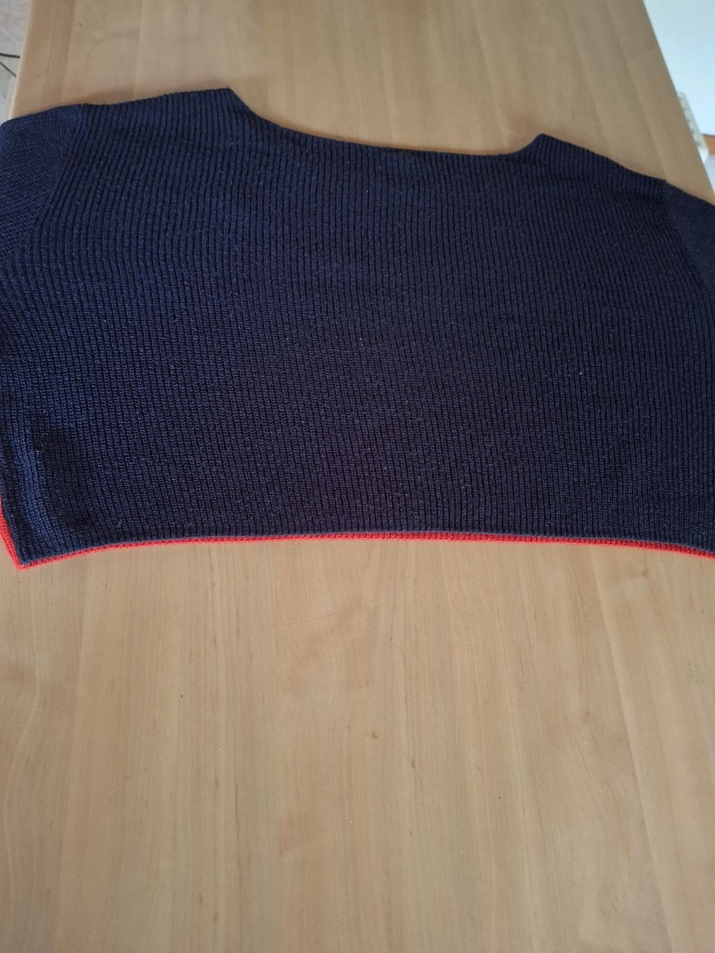 H&M Maglioni & Felpe: Pull court taille S marque H&M – Usato da Villiers venduto da san_jn5w 6