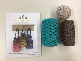 Wollpaket  und Anleitungsheft