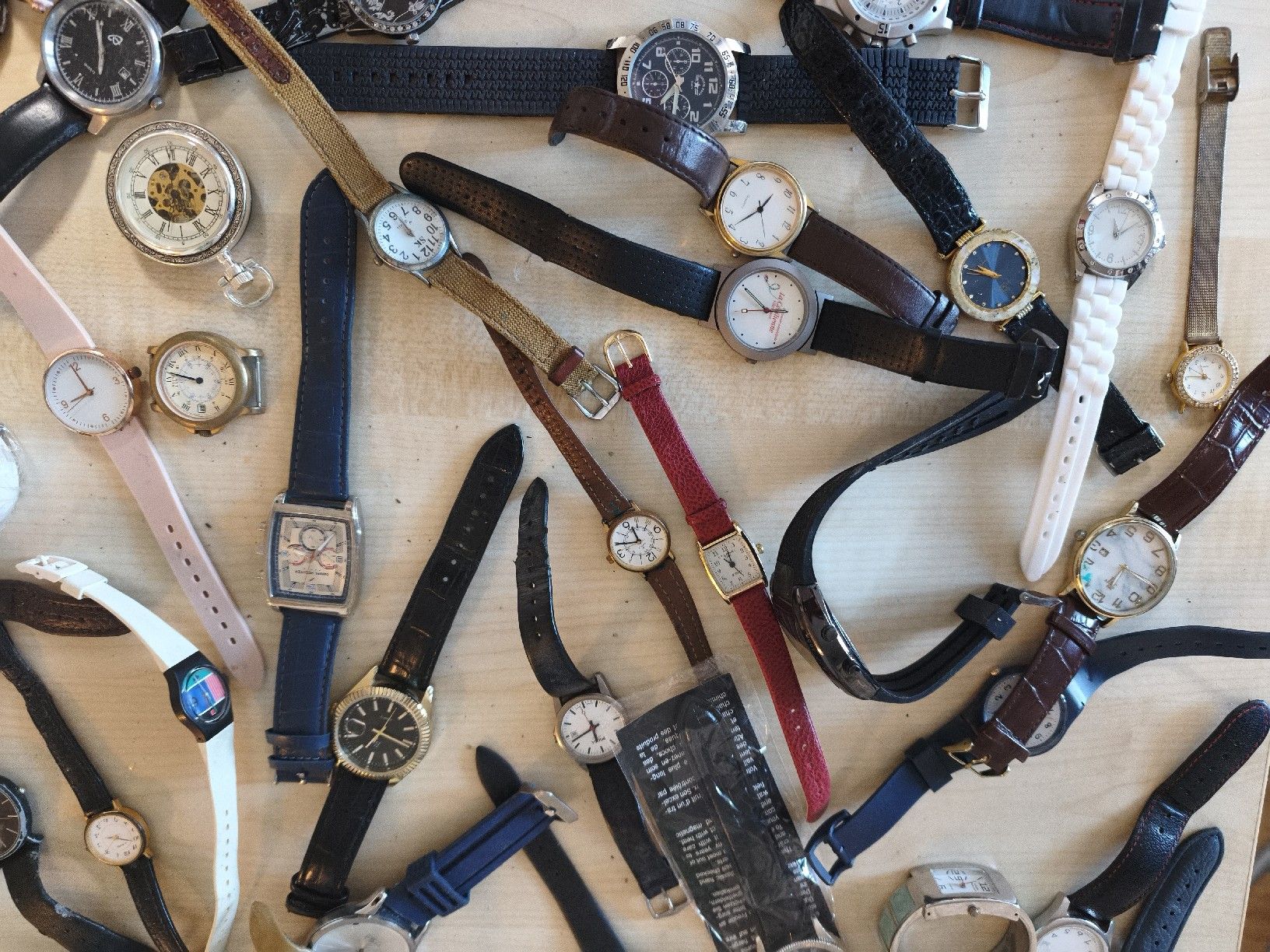 Uhren: Armbanduhr lot – Gebraucht aus Kreuzlingen von dad_9x7b 3