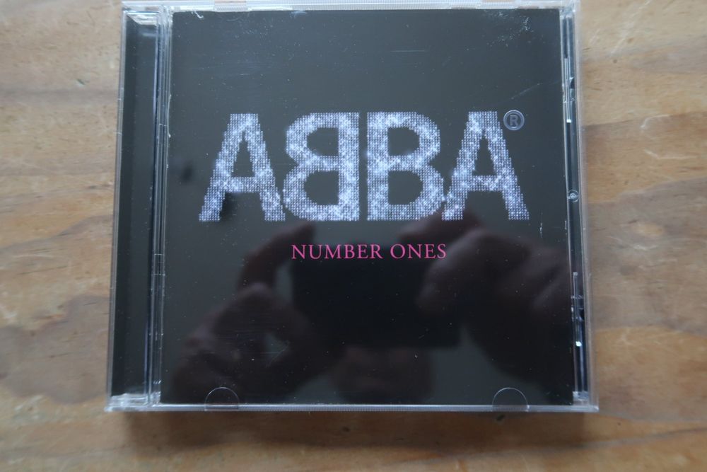 ABBA - NUMBER ONES - BEST OF - CD (Gebraucht) in Basel für CHF 11 – mit ...