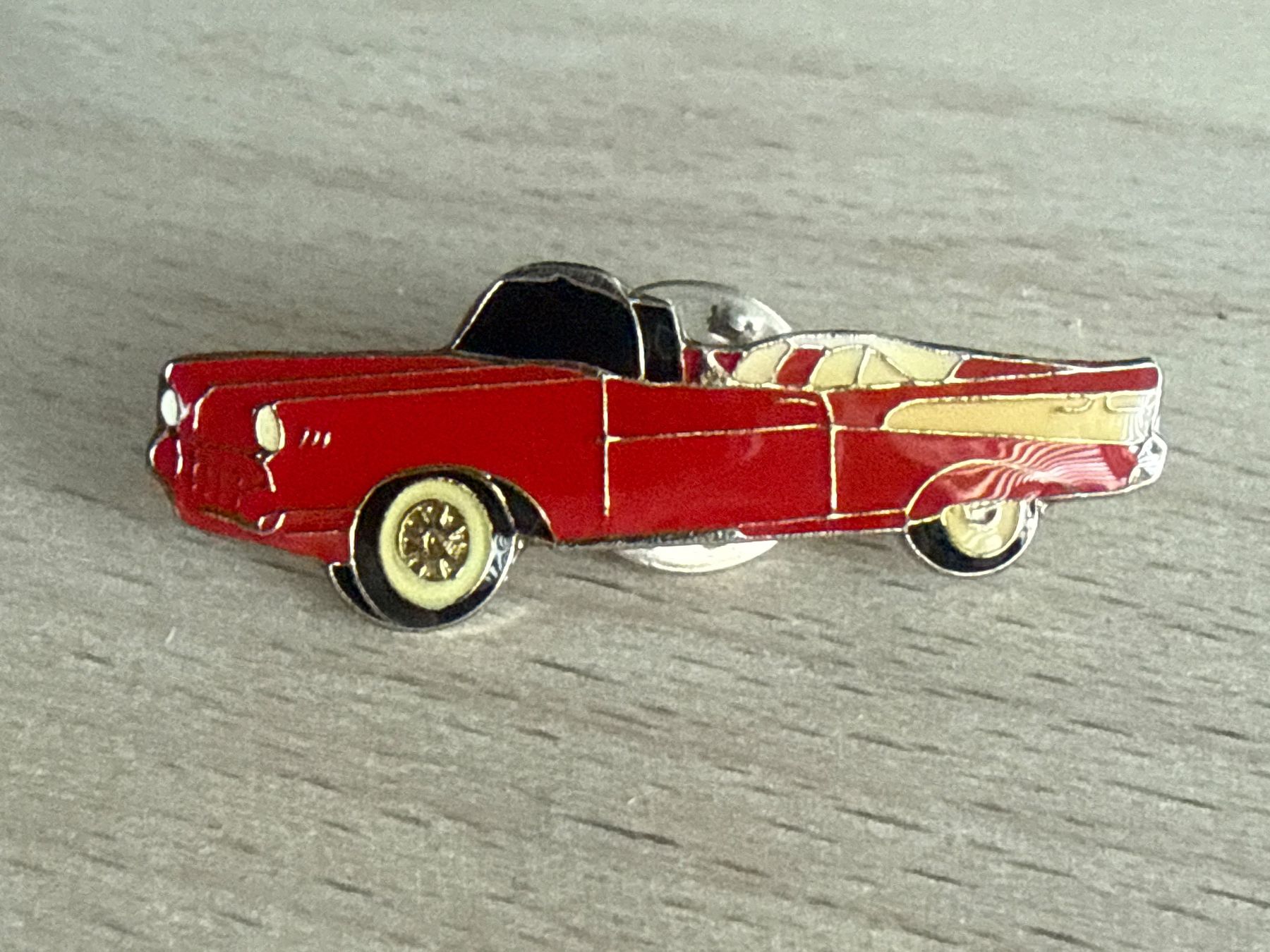 Placchette & Badge: Pin Oldtimer – Usato da Glattbrugg venduto da Schweigmatt