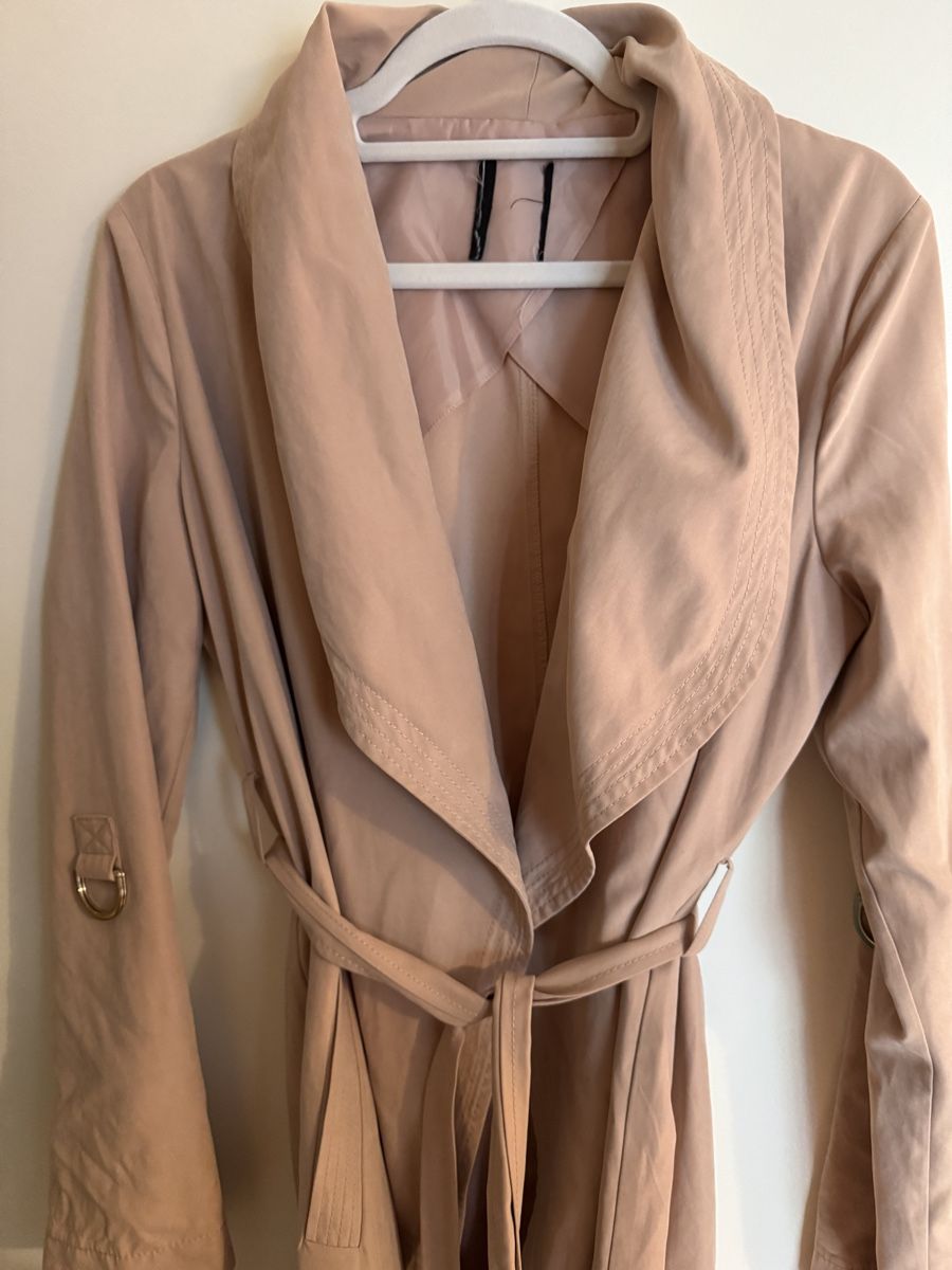 Cappotti: Pink trench coat S – Usato da Zürich venduto da Lovelyperfumes 1