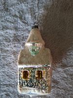 Antiker Weihnachtsschmuck aus Glas Häuschen