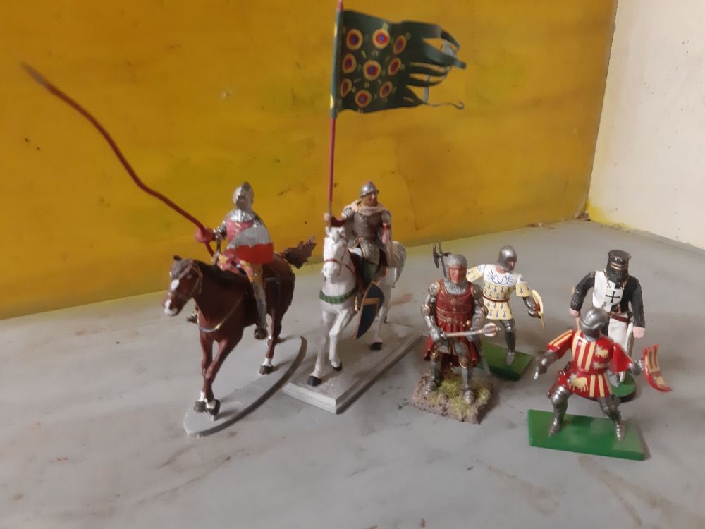 Jouets: Guerriers du Moyen-âge,  plomb – D'occasion à Monthey par Jmbois 3