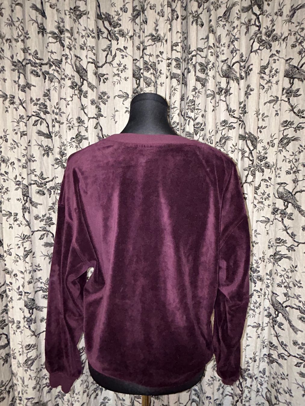 Maglioni & Felpe: VELVET PULLOVER – Usato da Luzern venduto da Suneha 1