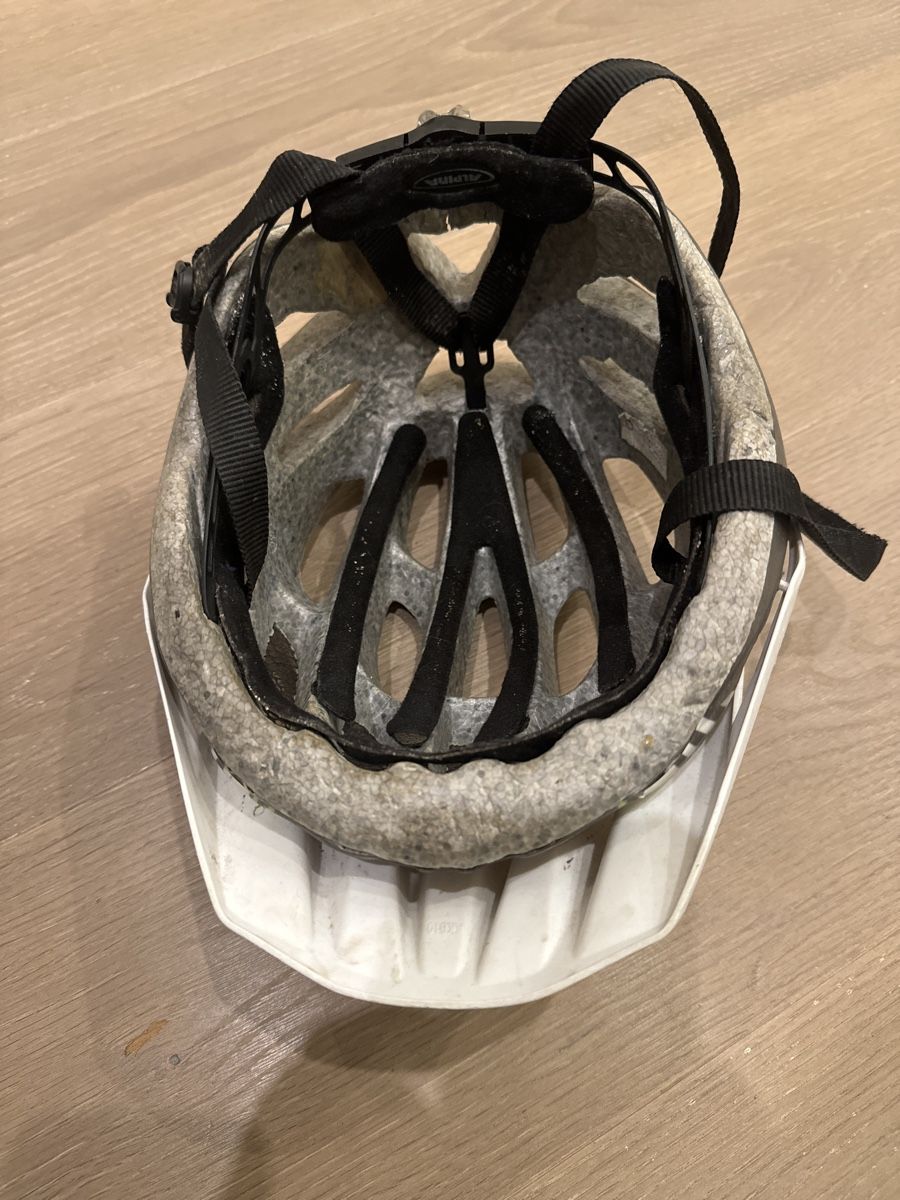 Alpina Caschi: Alpina Velo Helm – Usato da Uitikon Waldegg venduto da Uitikon73 1