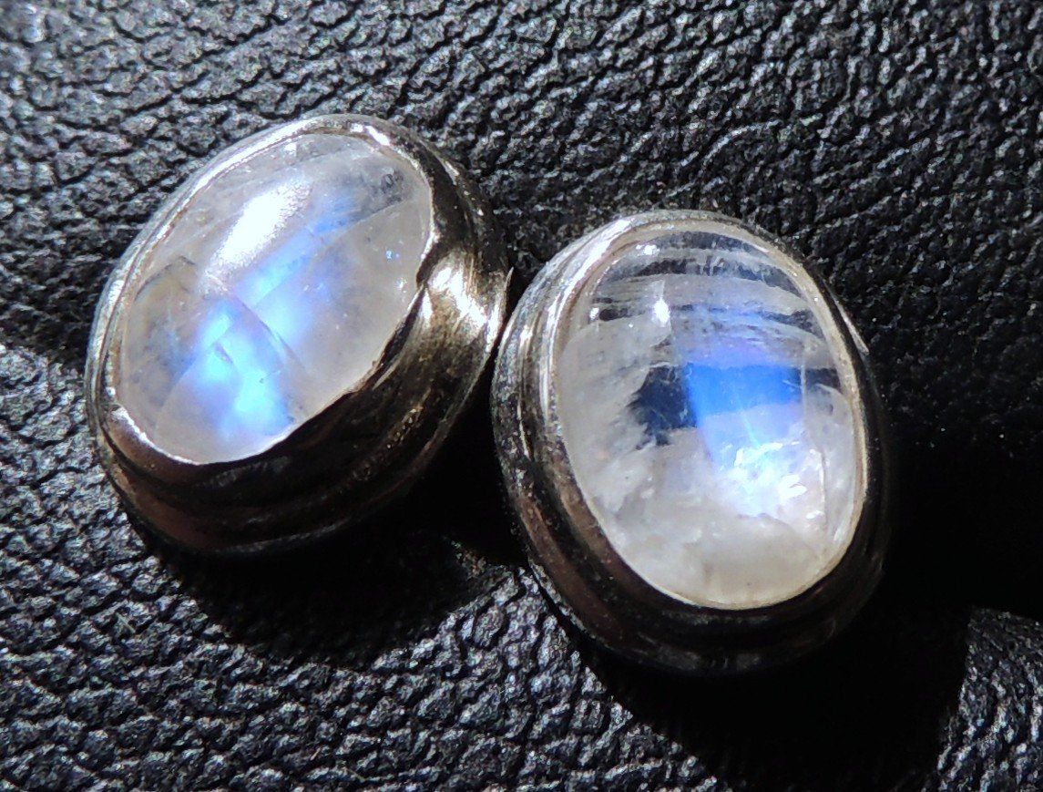 Orecchini pendenti & Orecchini a lobo: Rainbow moon stone Silber 925 Ohrstecker – Nuovo e nell'imballaggio originale da Waldenburg venduto da schaller707