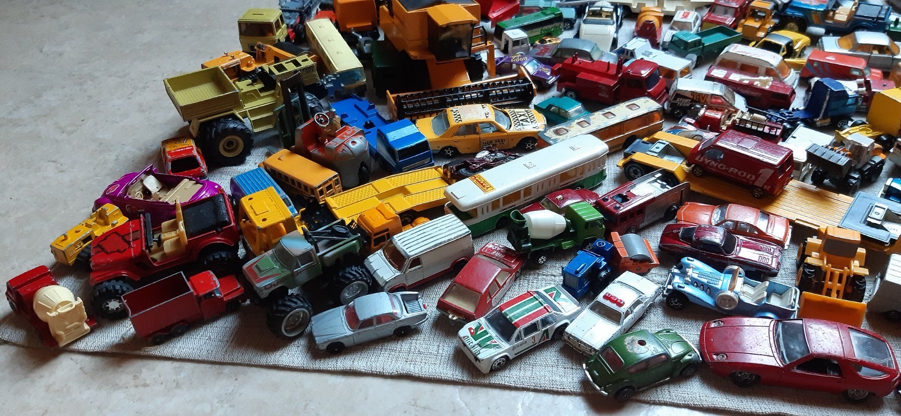 Giocattoli: Grosse, wunderschöne Blechauto-Sammlung ! – Usato da Neuheim venduto da Tidola 5