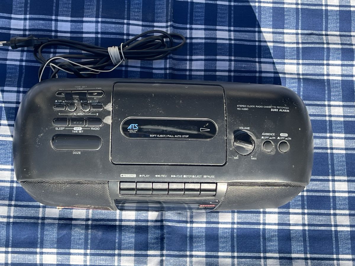 Panasonic Lettore multimediale portatile: Panasonic Stereo-Radiorecorder RX-C260 – Usato da Bolligen venduto da Vroni23 1