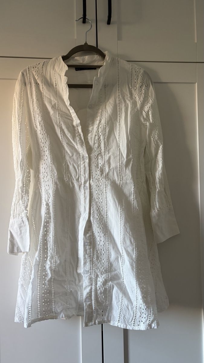 Kleider: Bluse Weiss mit Spitze Grösse M – Gebraucht aus Rapperswil SG von Natalia_Ruzhyna